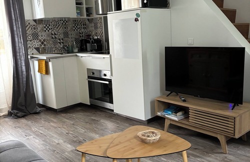 Chennevieres-sur-Marne Apartamento | Appartement en Duplex Chaleureux et Confortable Comprenant Deux Pièces