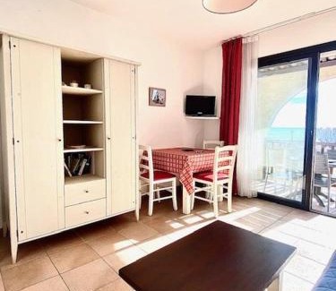 Saintes-Maries-de-la-Mer Apartamento | Appartement vue mer, terrasse, place de parking privée, proximité des commerces