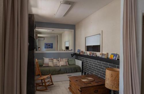 Saintes-Maries-de-la-Mer Apartamento | Appartement RDC rénové, 4 pers, climatisation - FR-1-475-209