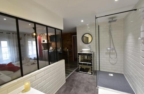 Verneuil-sur-Avre Apartamento | Appartement jacuzzi privatif : Urban Love