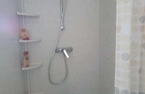Saint-Quentin-la-Poterie Apartamento | appartement cosy, lumineux et calme