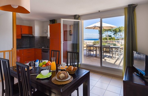 Le Brusc Condominio | Appartement moderne pour 4 près de la plage