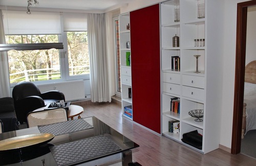 Timmendorfer Strand Apartamento | Moderno-Apartamento-Baño Privado-Vista al Parque