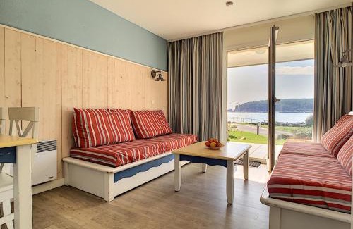 Crozon Apartamento | Appartement à 100m de la plage avec piscine et parking - FR-1-370-41