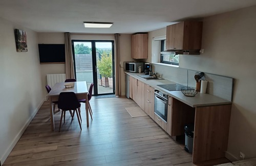 Lancieux Apartamento | Appartement à 800 Mètres de la Plage de Saint Sieu Animal de Compagnie Accepté