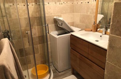 Le Sauze Apartamento | Appartement à Enchastrayes sur piste station de ski au Sauze à 3km de Barcelonnette