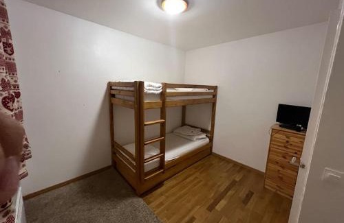 Le Sauze Apartamento | Appartement à Enchastrayes sur piste station de ski au Sauze à 3km de Barcelonnette