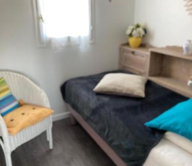 Ars-en-Re Apartamento | Appartement à l’étage indépendant