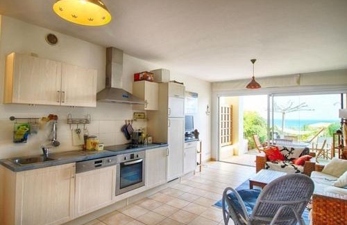 Marine de Saint Ambroggio Apartamento | Appartement à Lumio avec Terrasse, 400m de la Plage, 5 Couchages - FR-1-63-268