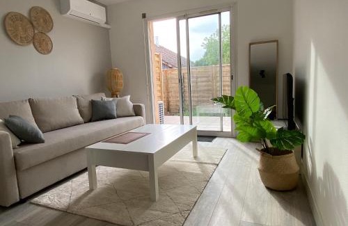 Villenave-d'Ornon Apartamento | Appartement à Villenave d'Ornon avec jardin fraîchement rénové