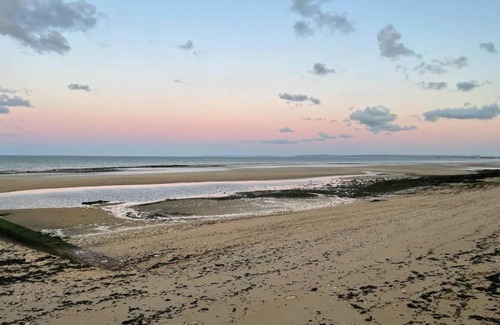Lion-sur-Mer Apartamento | Appartement 2 chambres - 50m de la mer - parking