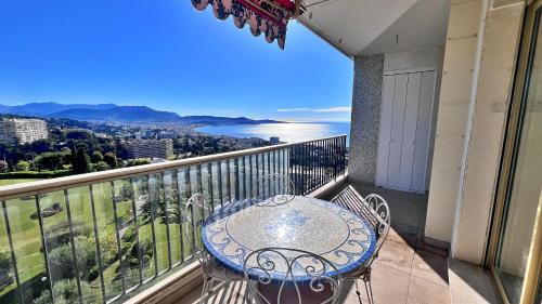 Fabron Apartamento | Appartement 2 chambres et studio indépendant avec vue sur mer