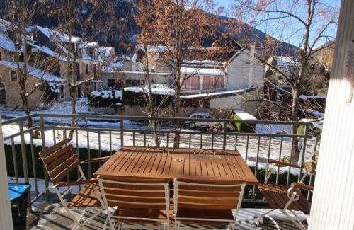 Bagneres-de-Luchon Apartamento | Appartement 2 Pièces avec Cabine, Parking, Internet - Bagnères-de-Luchon - FR-1-313-159