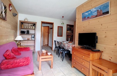 Les Menuires Apartamento | Appartement 2 pièces cabine - Au pied des pistes avec balcon plein sud - FR-1-344-767