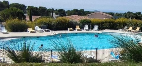 Signes Apartamento | Appartement 2 Pièces Le Domaine de Manon