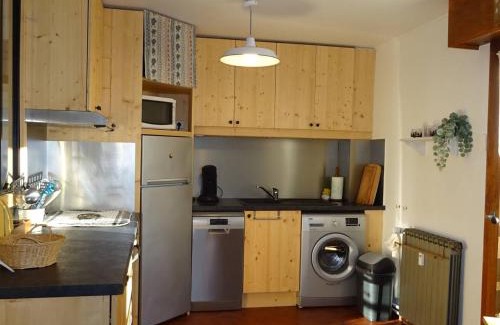 Les Gets Apartamento | Appartement 2P lumineux pour 4 pers, balcon sud, à 350m des commerces et télécabines, parking inclus - FR-1-802-2