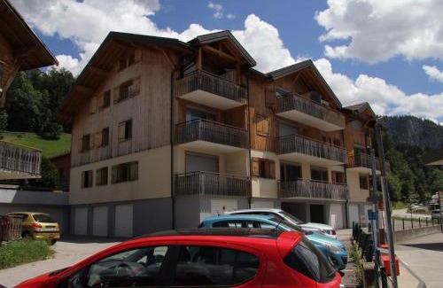 Saint-Jean-de-Sixt Apartamento | Appartement 3 chambres avec balcon en centre village, proche La Clusaz et Le Grand Bornand - FR-1-459-161