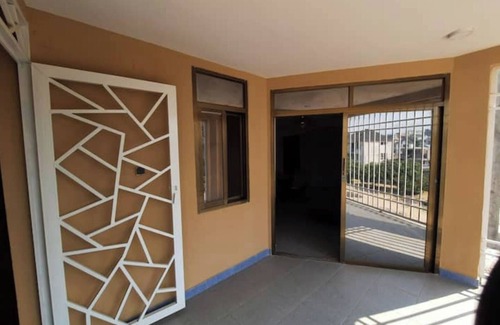 Ngaliema Apartamento | Appartement 3 Chambres, 1er Étage