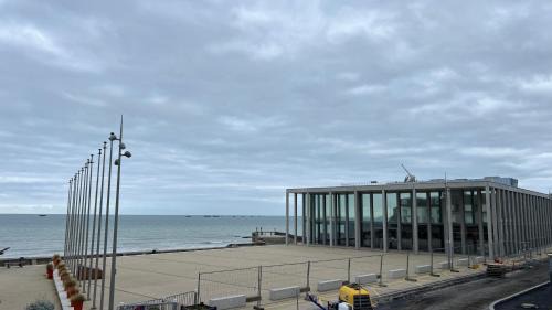 Arromanches-les-Bains Apartamento | Appartement 3 Pièces Bord de mer Place du 6 Juin