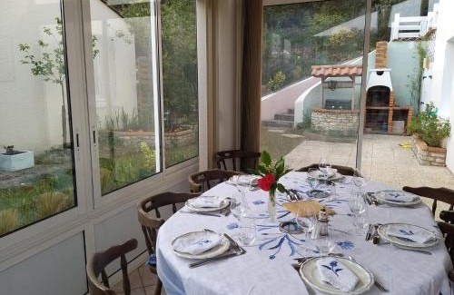 La Tranche-sur-Mer Apartamento | Appartement 3 chambres 6 pers rez de Jardin 5min plage quartier du Phare Location du dimanche au dimanche en juillet et aout