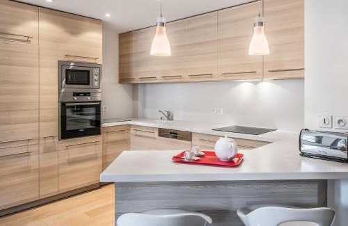 Megeve Apartamento | Appartement 3 pièces au centre de Megève, balcon, proche télécabine, Wifi, idéal pour 4 personnes - FR-1-453-53