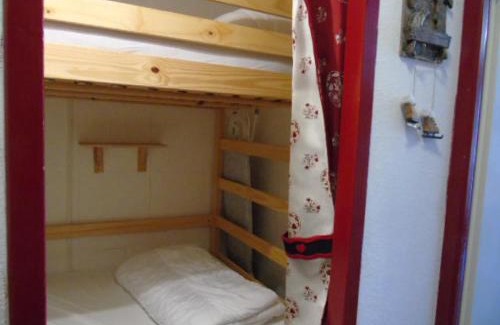 Valfrejus Apartamento | Appartement 3 pièces idéal à Valfréjus, 100m télécabine, balcon sud, 6 pers, draps inclus - FR-1-561-71