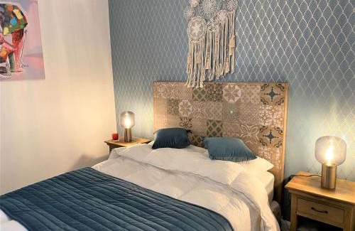 Tregastel Apartamento | Appartement 3* rénové, 1 chambre, WIFI, à 200m plage de Trégastel, centre, vélos électriques offerts - FR-1-368-229