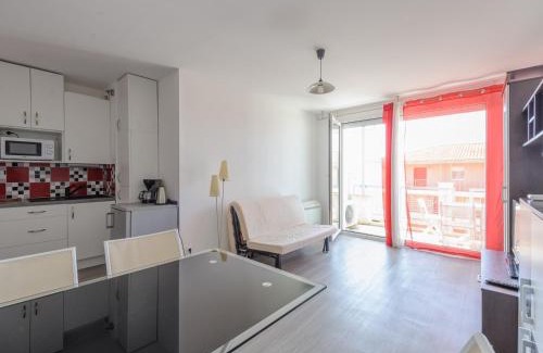 Quartier du Casino Apartamento | Appartement 4 Pers. Terrasse Clim, Piscine Collective - FR-1-535-37