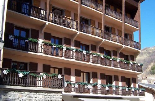 Valloire Apartamento | Appartement 4 pièces, 8 personnes, 4*, exposé sud, centre de Valloire, proche télécabine et commerces - FR-1-263-214