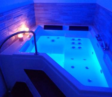 La Fleche Apartamento | Appartement 70m2 hyper centre avec baignoire balnéo