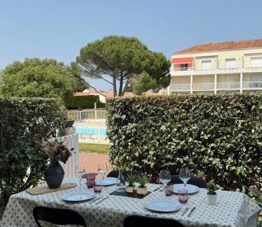 Chateau-d'Olonne Apartamento | Appartement avec piscine commune - quartier Pironnière - 4 personnes