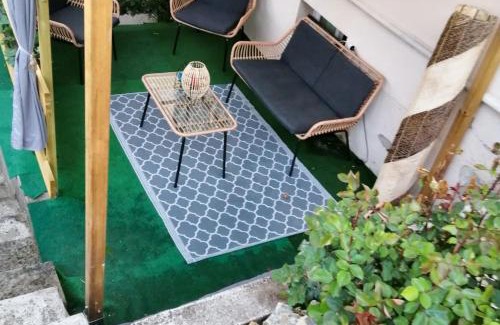 Penne-d'Agenais Apartamento | Appartement accueillant à Penne-d'Agenais - 32 m² - Terrasse