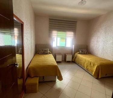 Oued Laou Apartamento | appartement Anna 2 chambres et salon balcons de avec piscine bien situé au centre de oued laou