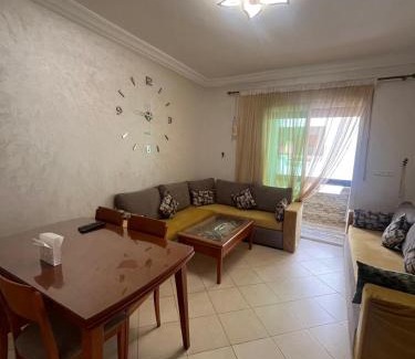Oued Laou Apartamento | appartement Anna 2 chambres et salon balcons de avec piscine bien situé au centre de oued laou