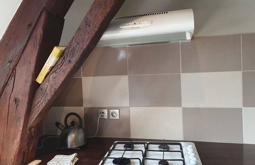 La Tour-du-Pin Apartamento | Appartement Atypique Près de la Gare, de Walibi. Animaux de Compagnie Acceptés!