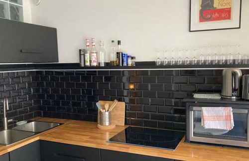 Bourges Apartamento | Appartement au Centre-ville, Proche Marais