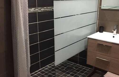 Loupian Apartamento | Appartement au Coeur D'un Village Classé