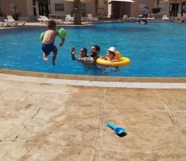 Mohammedia Apartamento | Appartement au rdc de la résidence Rosiers avec piscine à Monammedia