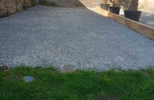 Bourg-de-Thizy Apartamento | Appartement, Avec Extérieurs,calme ,bien Équipé ,proche Autoroute et Commerces