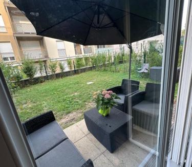 Villeneuve-le-Roi Apartamento | Appartement avec jardin cosy près de Paris