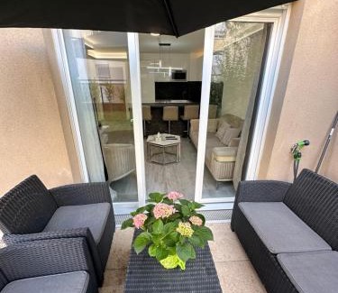 Villeneuve-le-Roi Apartamento | Appartement avec jardin cosy près de Paris