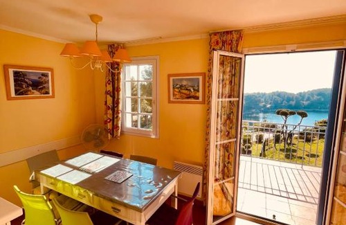 Le Dramont Apartamento | Appartement avec magnifique vue Piscine Lac et Mer Ref RDL 113