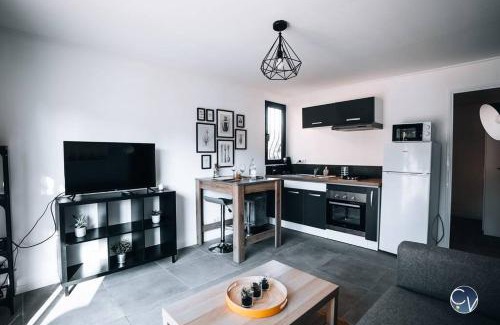 Laudun Apartamento | Appartement avec Piscine proche Avignon et Uzes