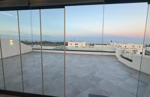 Marina Smir Apartamento | appartement avec vue sur mer avec belle pergola bioclimatique au terrasse