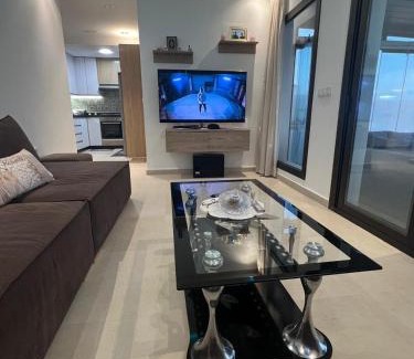 Marina Smir Apartamento | appartement avec vue sur mer avec belle pergola bioclimatique au terrasse