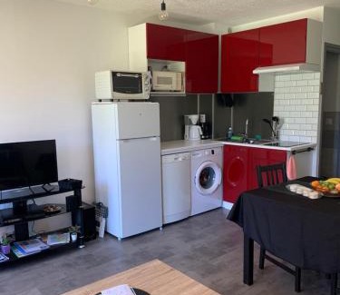 Les Hauts de Canet Apartamento | Appartement Cosy Confort PARK CLIM WIFI LINGE INCLUS complexe non inclus l'été