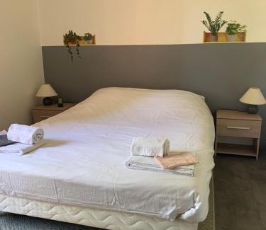 Les Hauts de Canet Apartamento | Appartement Cosy Confort PARK CLIM WIFI LINGE INCLUS complexe non inclus l'été