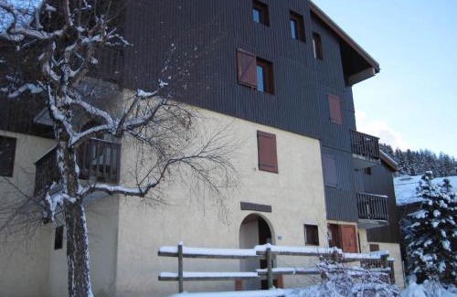 Montchavin Apartamento | Appartement cosy · Proche centre & télécabine · Balcon exposé sud - FR-1-181-2521