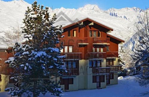 Montchavin Apartamento | Appartement cosy · Proche centre & télécabine · Balcon exposé sud - FR-1-181-2521