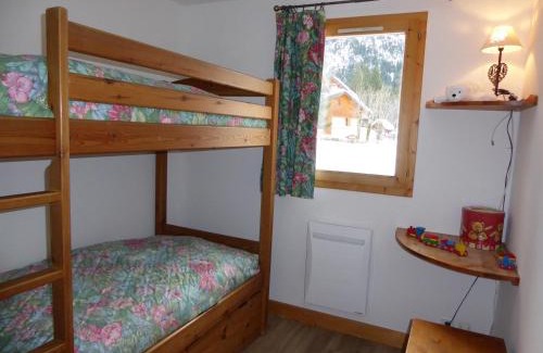 Pralognan-la-Vanoise Apartamento | Appartement Confortable au Centre de Pralognan-la-Vanoise, Proche Téléphérique et Commerces - FR-1-464-107